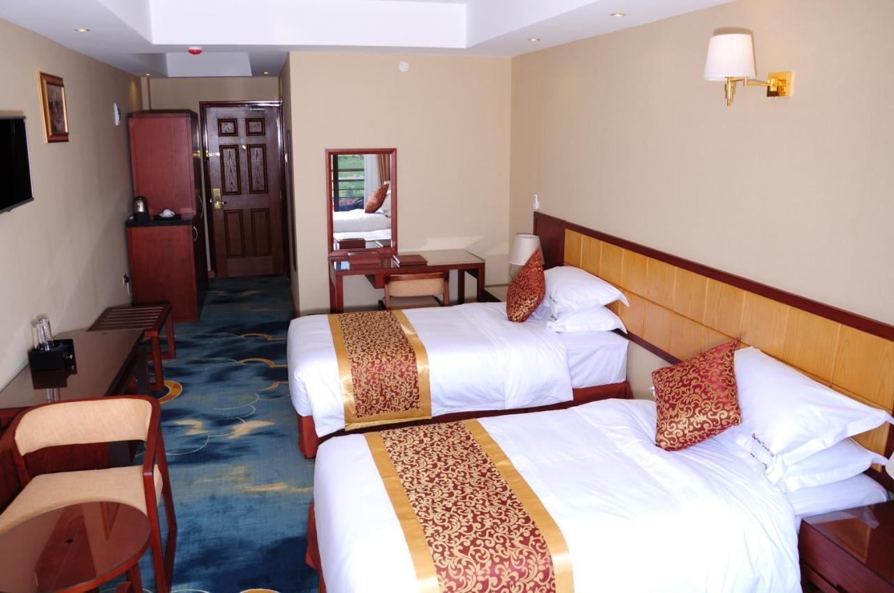 Hotel Triangle Mbarara Buitenkant foto