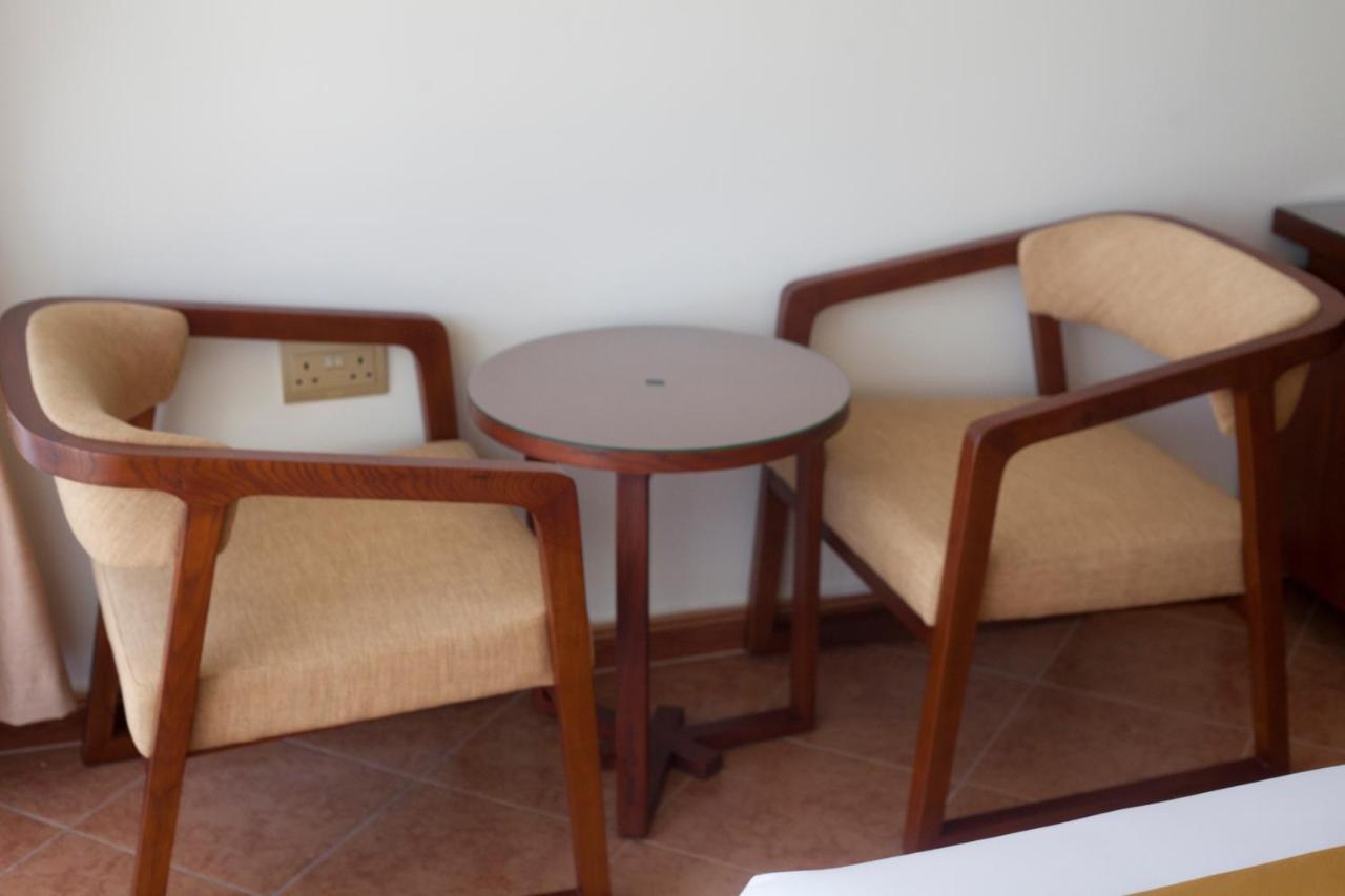 Hotel Triangle Mbarara Buitenkant foto