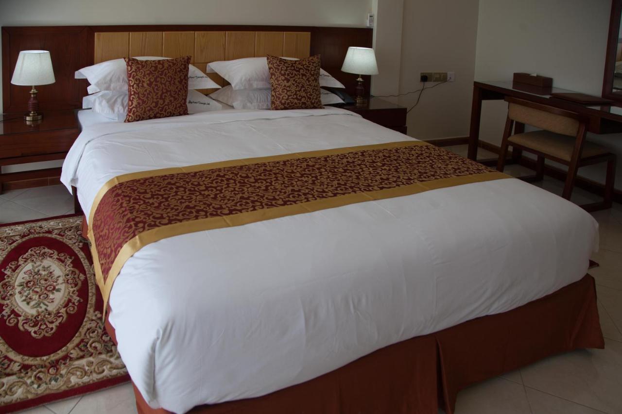 Hotel Triangle Mbarara Buitenkant foto
